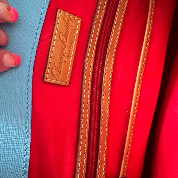 Beautiful baby blue BRAND NEW NEVER USED Dooney & Bourke long strap purse! - Picture 9 of 9